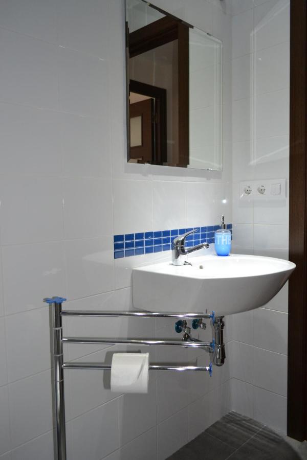 Apartamento Acueducto, Tres Dormitorios Y Parking Gratis Мерида Экстерьер фото