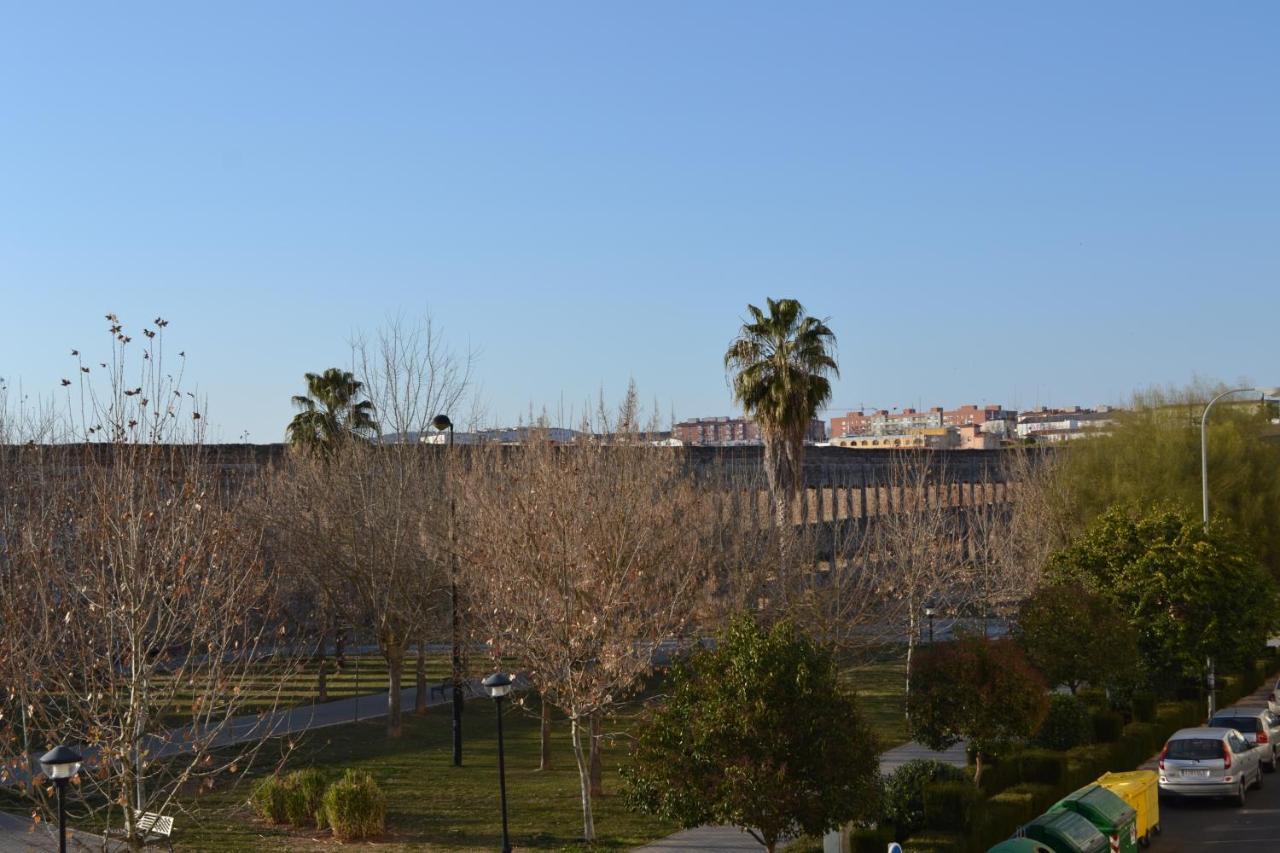 Apartamento Acueducto, Tres Dormitorios Y Parking Gratis Мерида Экстерьер фото